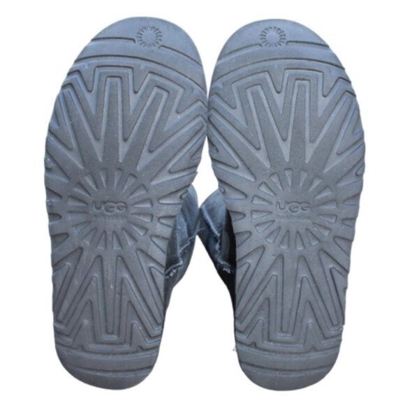 UGG Classic Short II Black Suede Ultra Lightweight Lined Pull-On Boot, S… - Picture 7 of 10